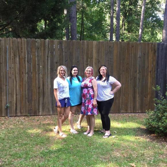 Meet your Posher, Pamela - Picture 1 of 1